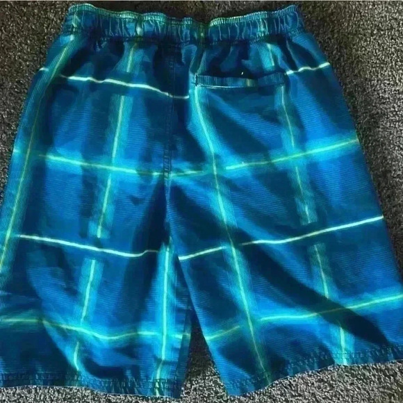 Boys swim trunks - size 10/12 - Picture 8 of 8